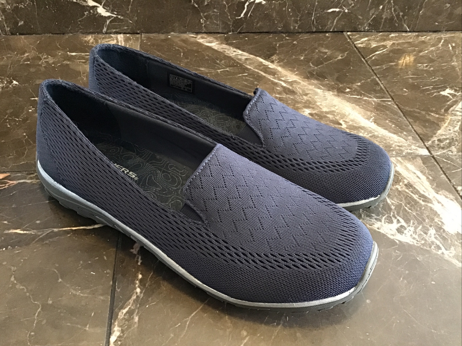 skechers women's slip ons