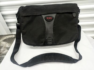 TUMI T2 T-Tech Deluxe Hanging Zip Pockets Toiletry Case Travel Bag