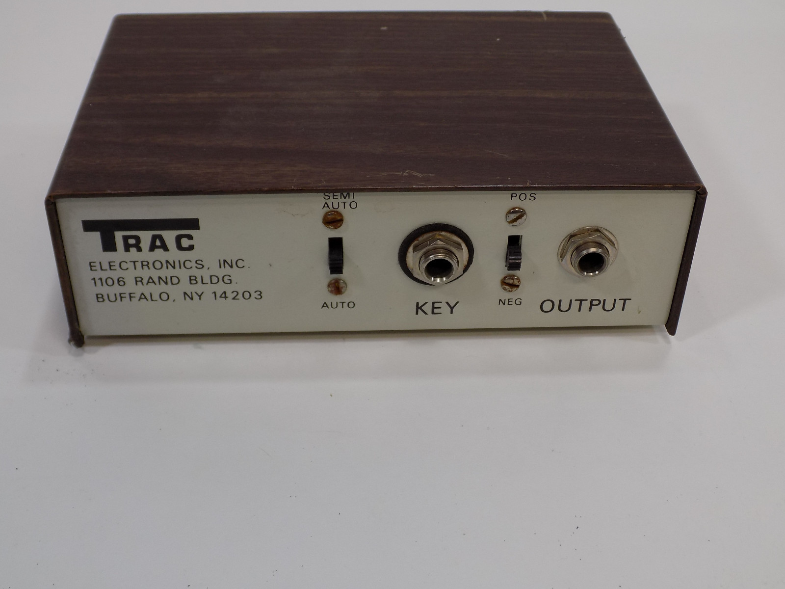 TRAC DELUXE CMOS ELECTRONIC KEYER MODEL TE144