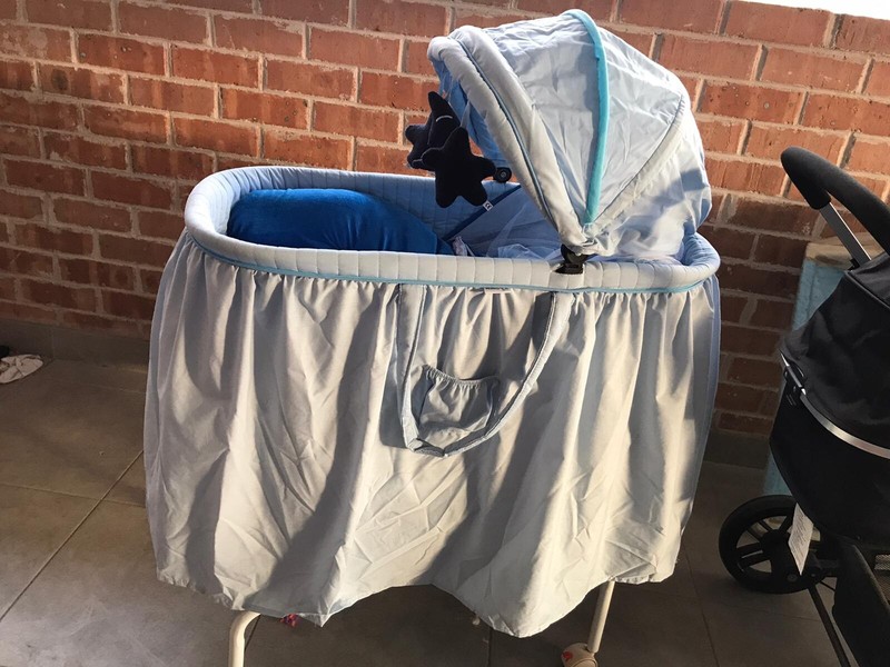 gumtree bassinet