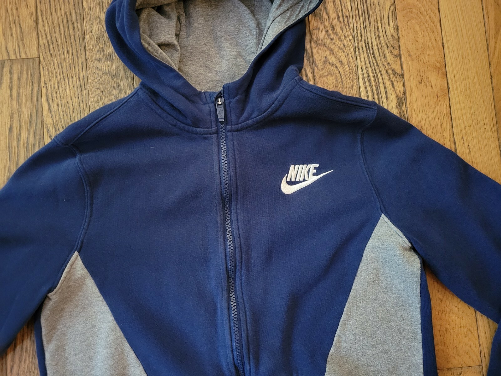 Nike boys large outlet