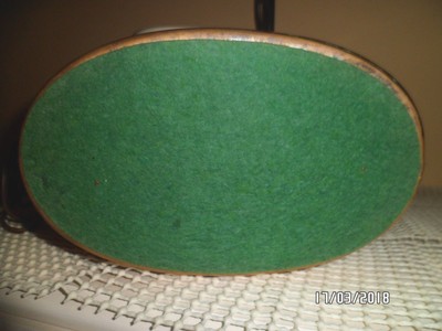 VINTAGE: 1960's TV LAMP: GOLD CREAM VASE with LIGHTED YELLOWSTONE SCENIC FRONT