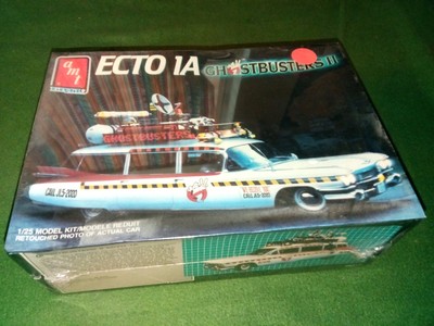AMT ECTO 1A GHOSTBUSTERS II  Plastic Model Car Kit 125 Scale  