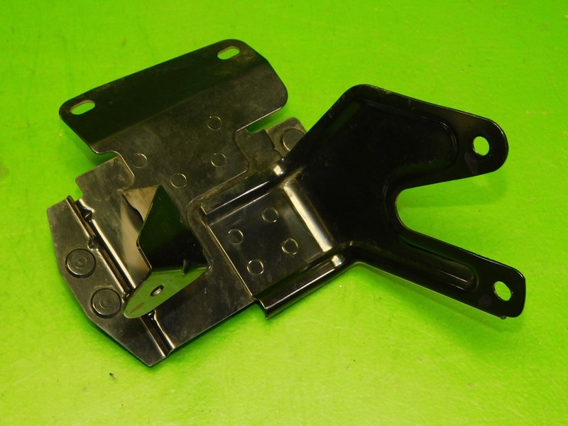 14-17 Infiniti QX50 OEM driver left rear bumper object sensor computer bracket