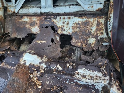 image 4 of interior