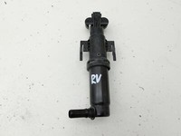 BMW F10 528i 10-13 Waschdüse Scheinwerfer Rechts BMW F10 528i 10-13 07.10.2011 gebraucht Vorschau 4