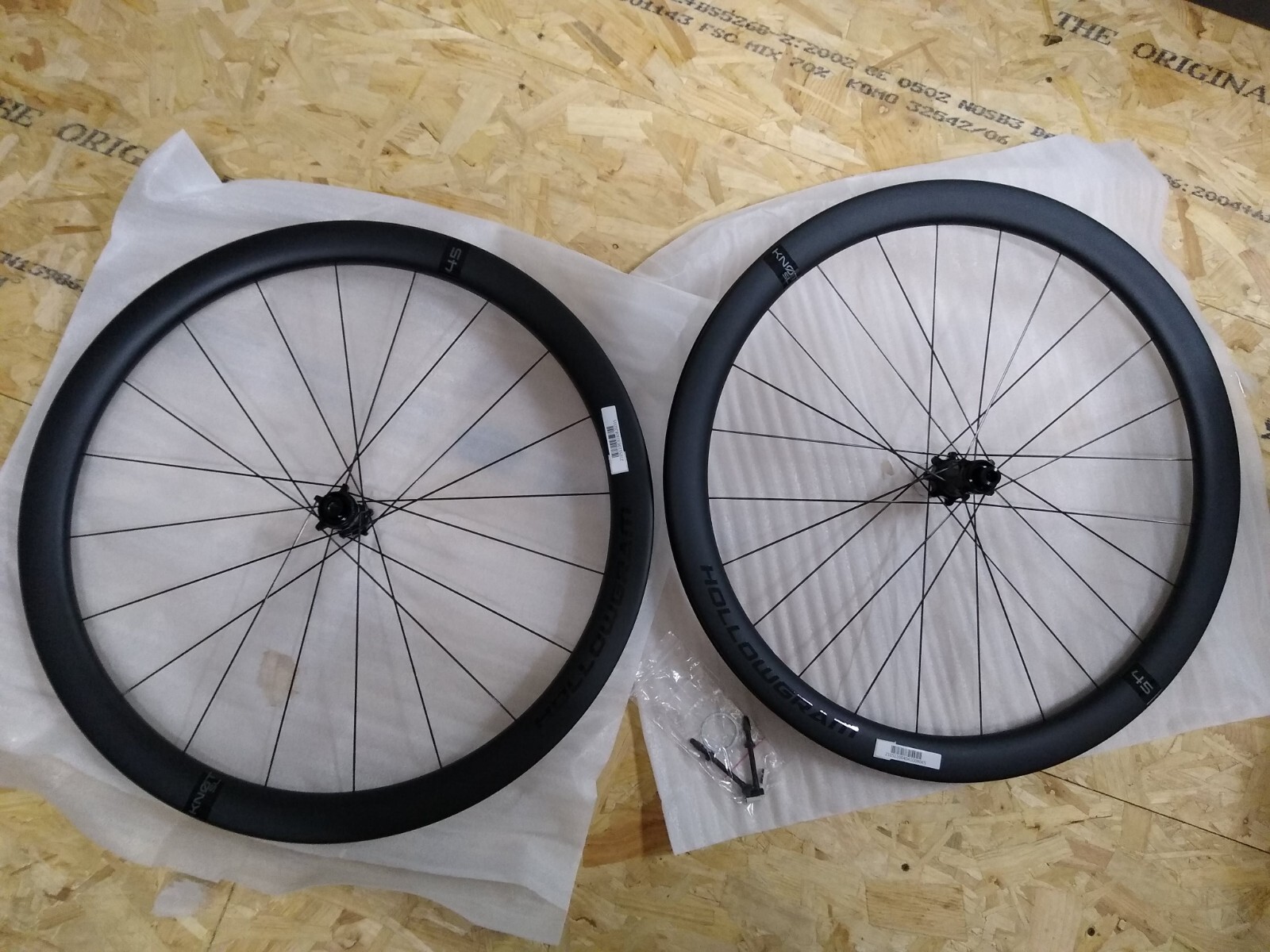 Sale! Hg35 Hollowgram TR CARBON WHEEL
