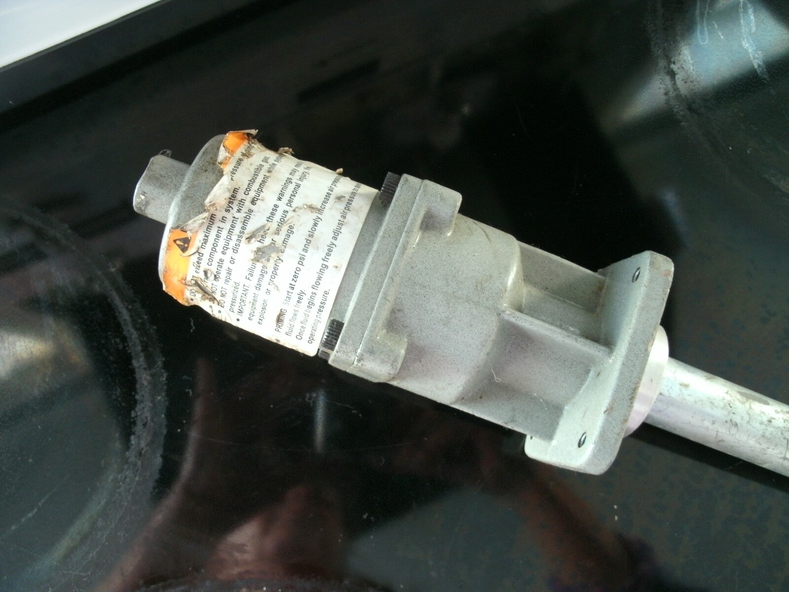 Lincoln  Pneumatic Oil Lube pump 274217 Series A