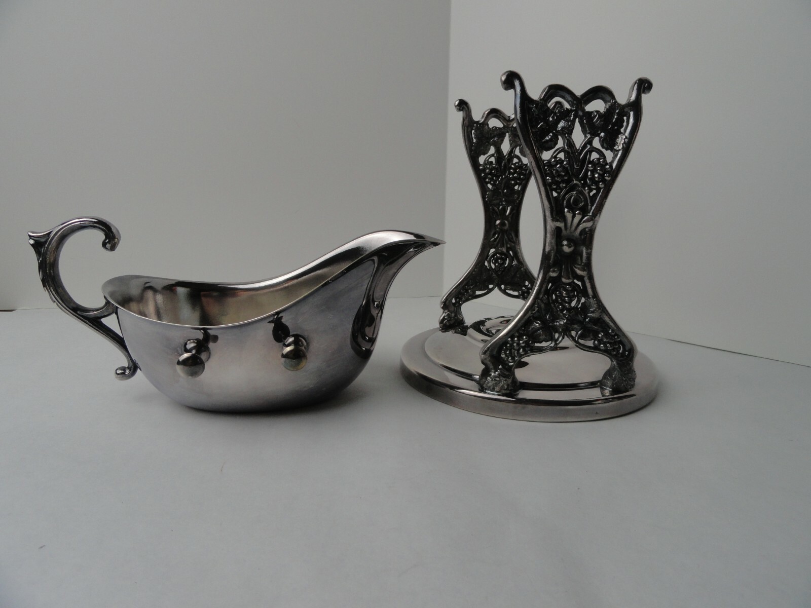 vintage silverplate gravy sauce boat with warming stand sheridan