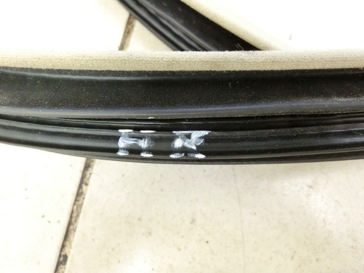 Cadillac STS 07-11 Dichtung für Rahmen Tür Rechts Hinten Cadillac STS 07-11 27.06.2008 gebraucht Vorschau 5