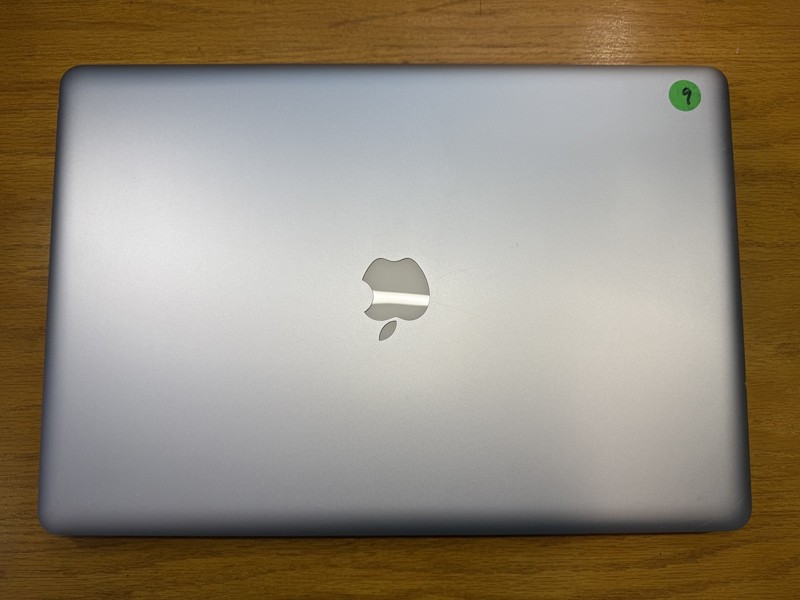MacBook Pro 17