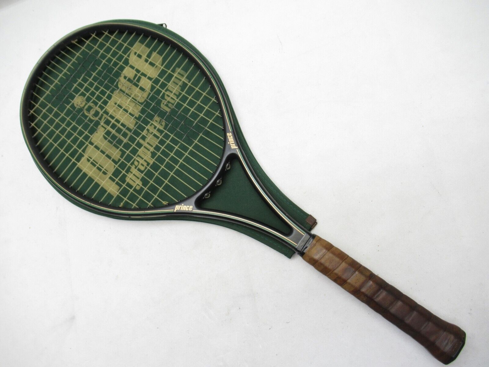 PRINCE GRAPHITE COMP SERIES 110 TENNIS RACQUET (4 1/2) LONG PRINCE GRAPHITE COMP SERIES 110 TENNIS RACQUET (4 1/2) LONG