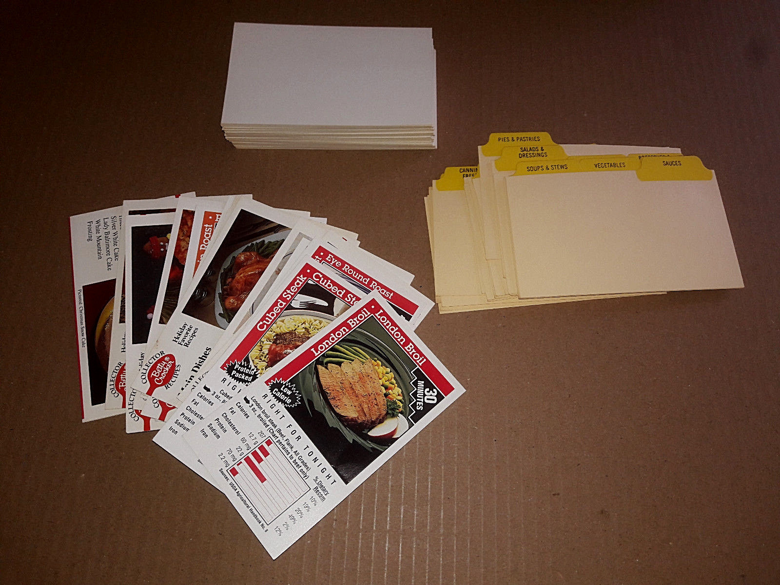 Recipe Box 1985 FTD White Wood Look Plastic Flowers Recipe Cards Recipes