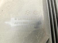 Mercedes S213 E220d 17-21 CDI 2,0 143KW Unterfahrschutz Mercedes S213 E220d 17-21 30.03.2017 A2136902600 gebraucht Vorschau 6