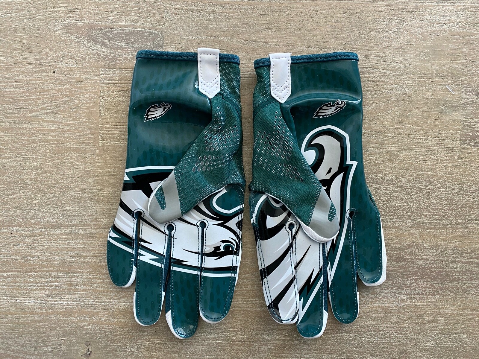 philadelphia eagles gloves nike