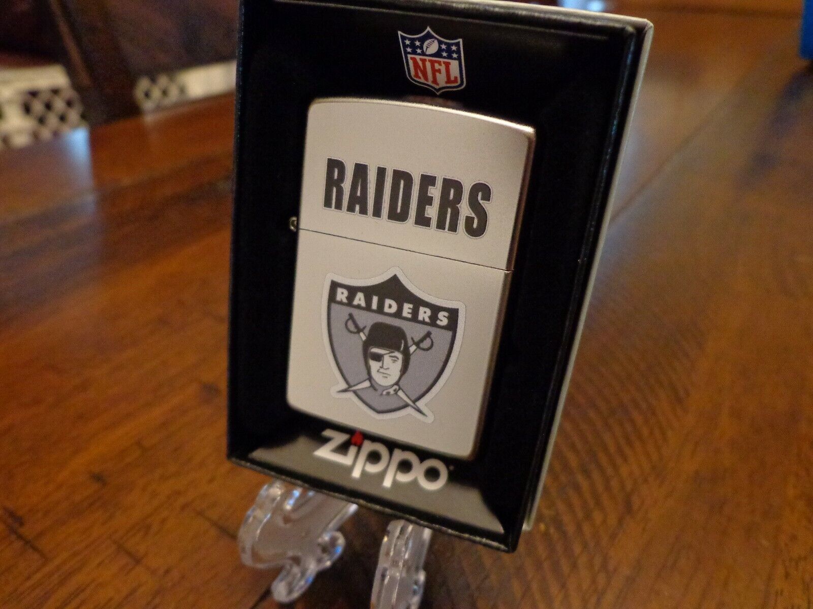 OAKLAND RAIDERS THROWBACK RETRO ZIPPO LIGHTER VINTAGE DESIGN OAKLAND RAIDERS THROWBACK RETRO ZIPPO LIGHTER VINTAGE DESIGN