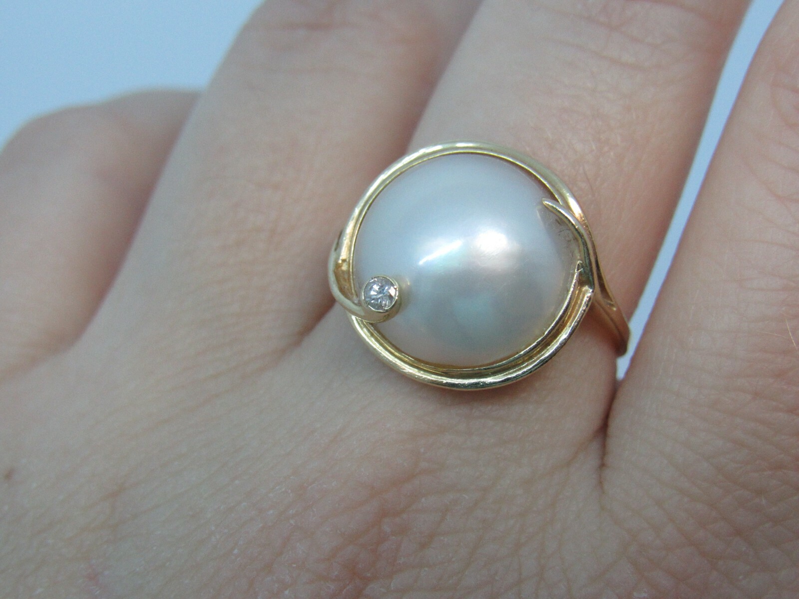 Mabe Pearl Diamond Ring in 14K Yellow Gold. Size 6.5