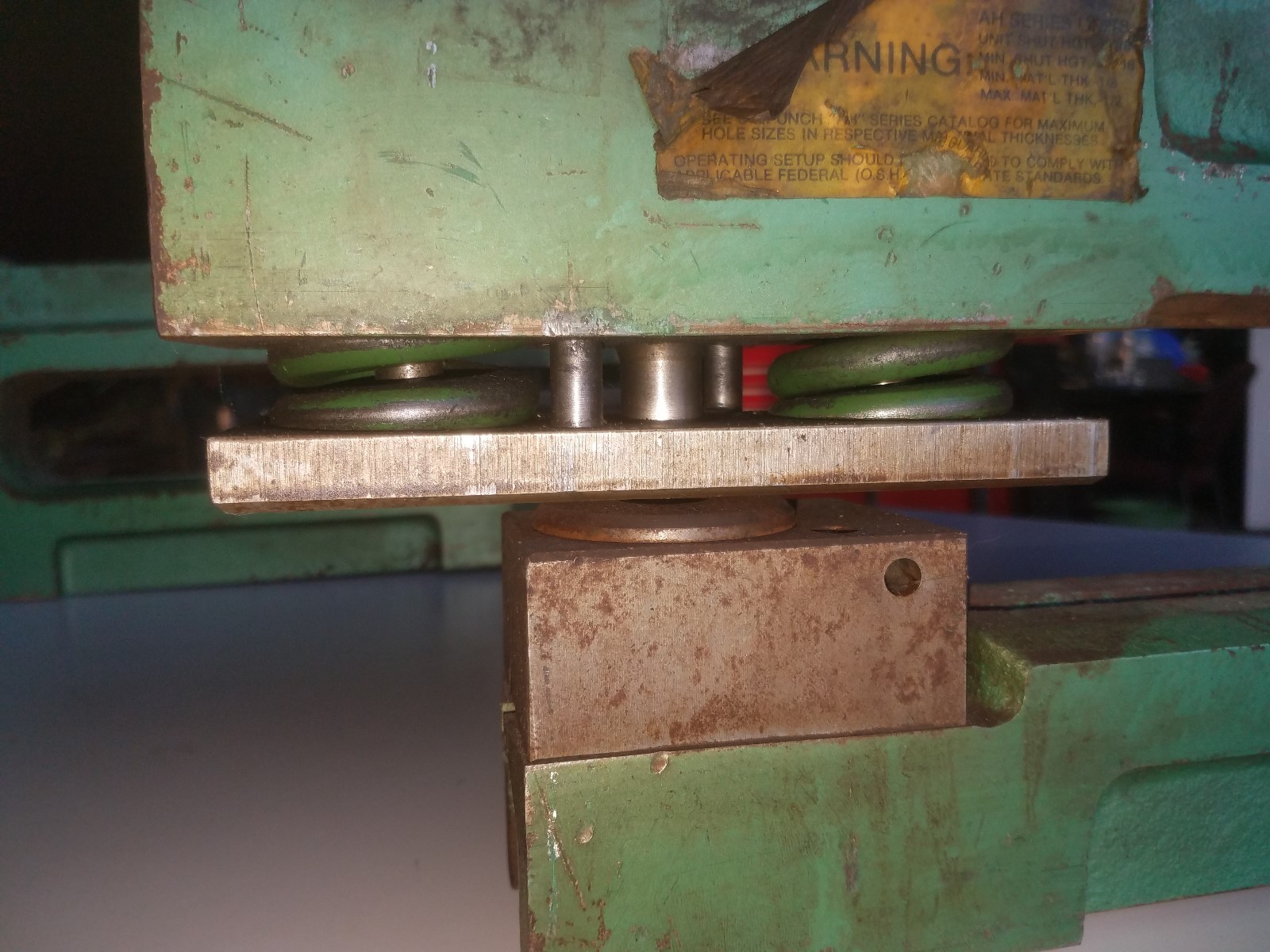 UniPunch 12AH-2 1/2 Round Punching Unit