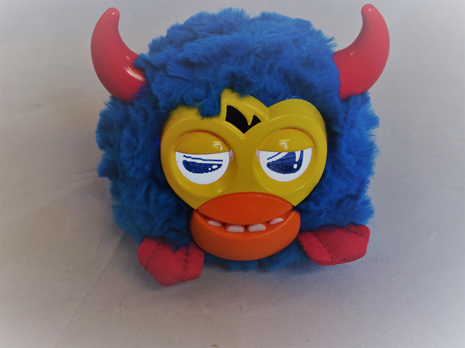 Furby Party Rockers! - Blue and Yellow with Devil Horns  (MF87)