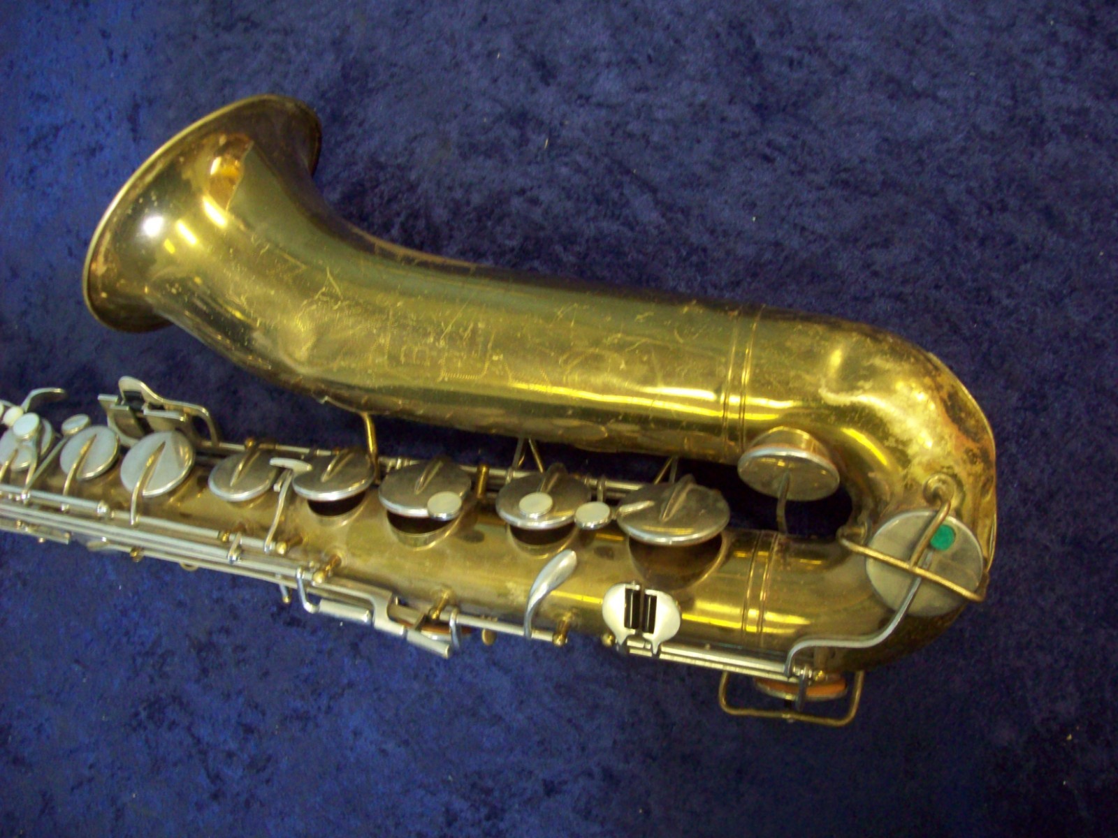 BUNDY By H & A SELMER INC. U.S.A. TENOR SAXOPHONE ELKHART, INDIANA - BODY ONLY