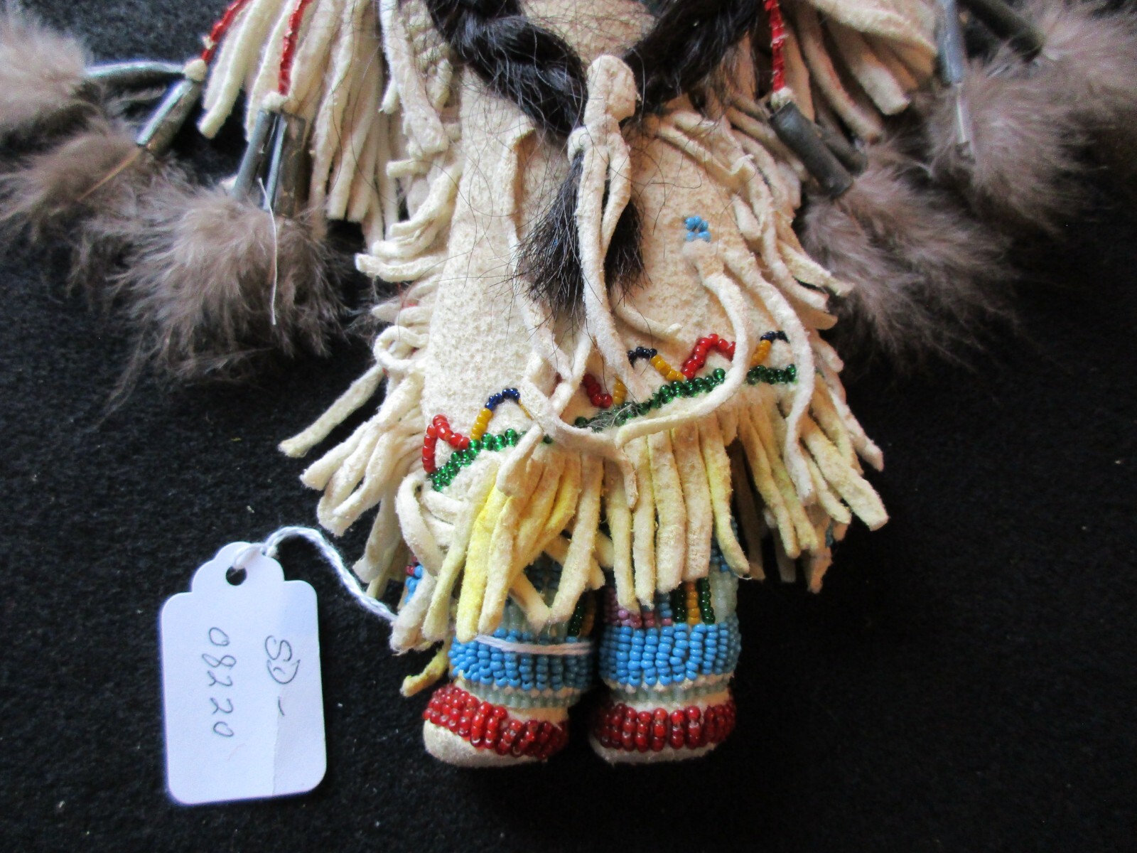 NATIVE AMERICAN BEADED LEATHER DOLL, SOUTH DAKOTA COLLECTOR  SD-0224*08220