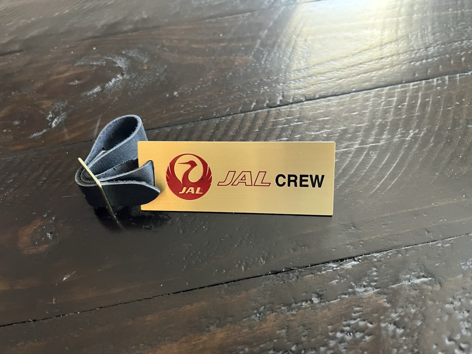 JAL - JAPAN AIRLINES CREW MEMBER LUGGAGE BAG TAG METAL