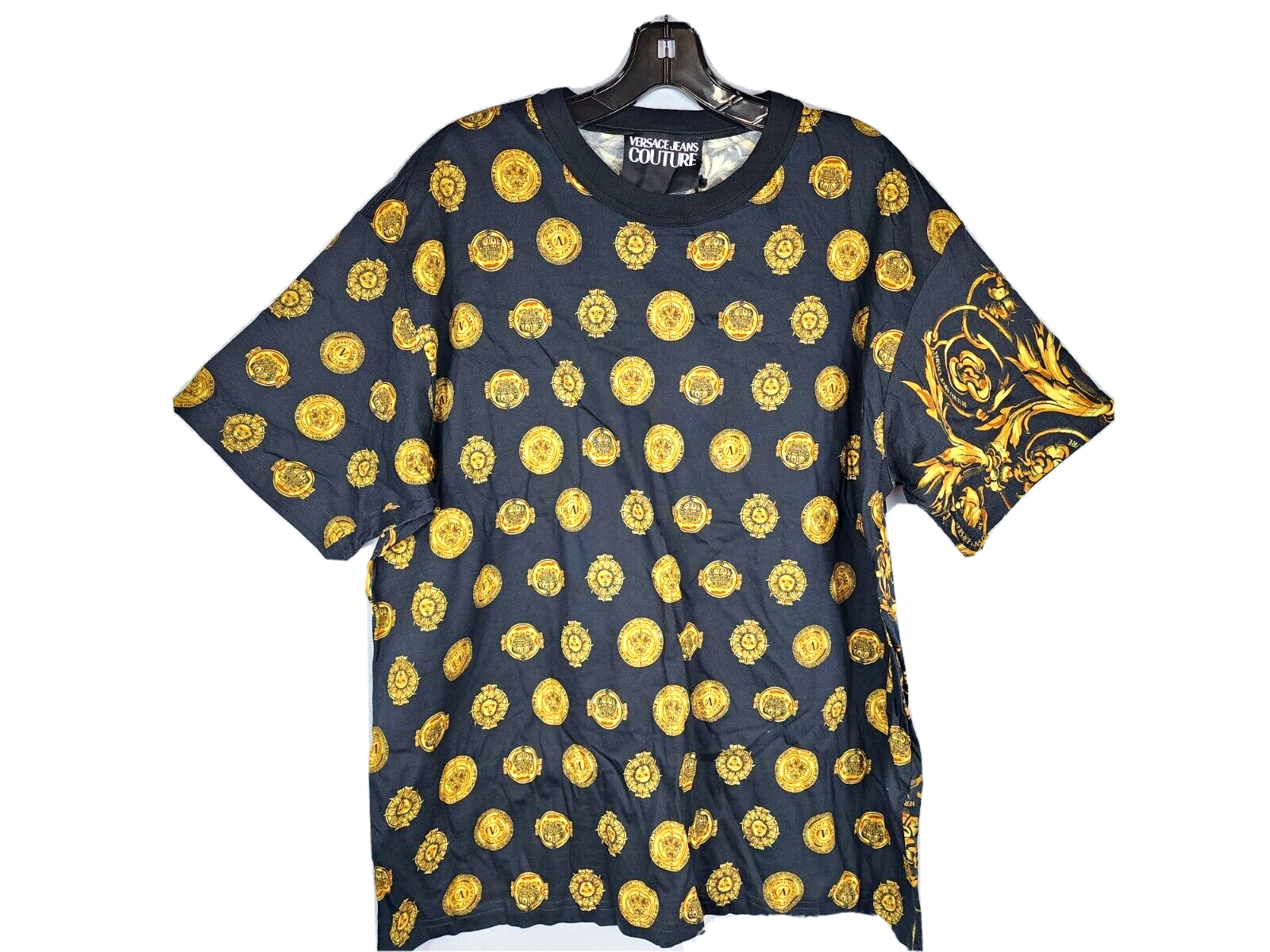 VERSACE｜ (Logo Graphic T-Shirt (78GAHE02CJ01E 899)) 27549399_57359629_1000.jpg