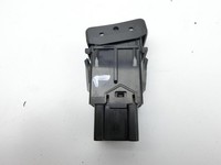 Suzuki Vitara LY 18-24 Schalter Regler für Sitzheizung Rechts Suzuki Vitara LY 18-24 18.07.2019 18Y06MD gebraucht Vorschau 4