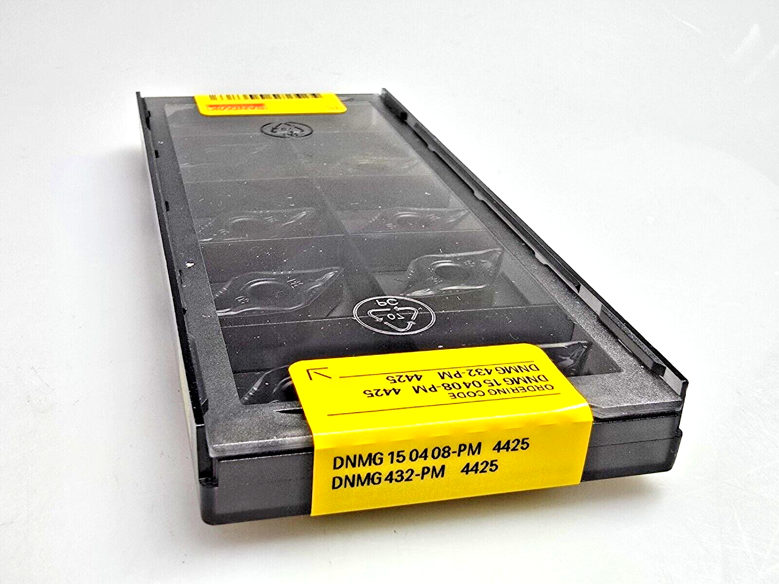 DNMG 15 06 08-PM 4425