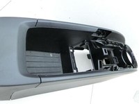 BMW I3 I01 13-17 Unterteil der Mittelkonsole BMW I3 I01 13-17 27.02.2015 9292461 51169292461 9292461-08 gebraucht Vorschau 5