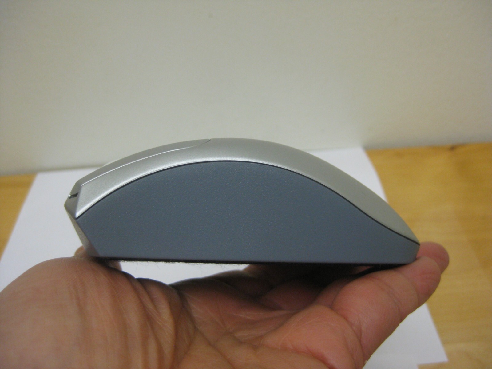Wacom INTUOS2 wireless 2-D Mouse XC-100-03 for All INTUOS2 Tablets