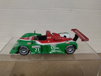 LOLA B2K/10 2000 24 H LE MANS 1:43 SPARK SCLA06