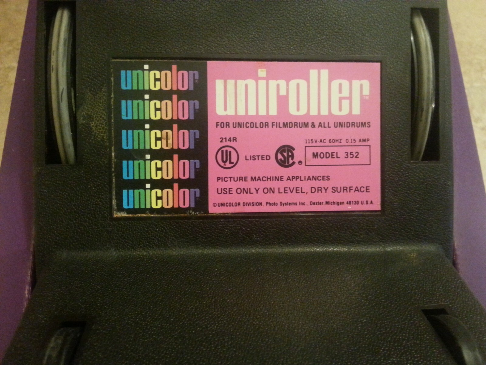 Unicolor Uniroller Model 352