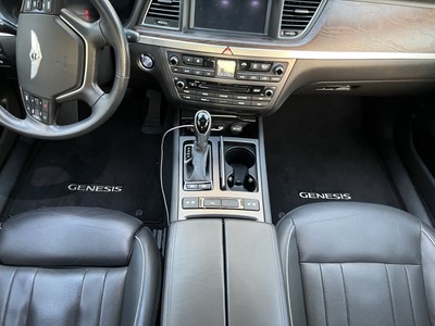 image 10 of interior