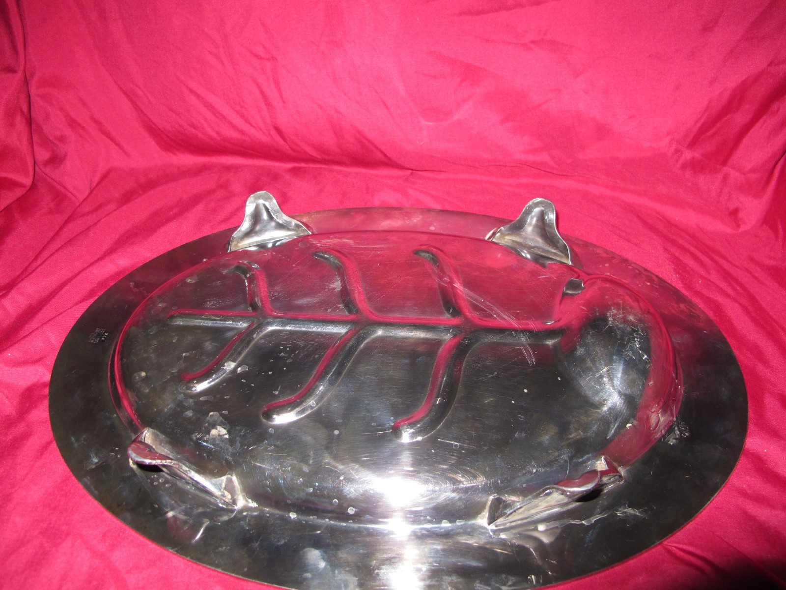 Vintage Middletown Silverplate Holloware Footed Meat Tray with well 16