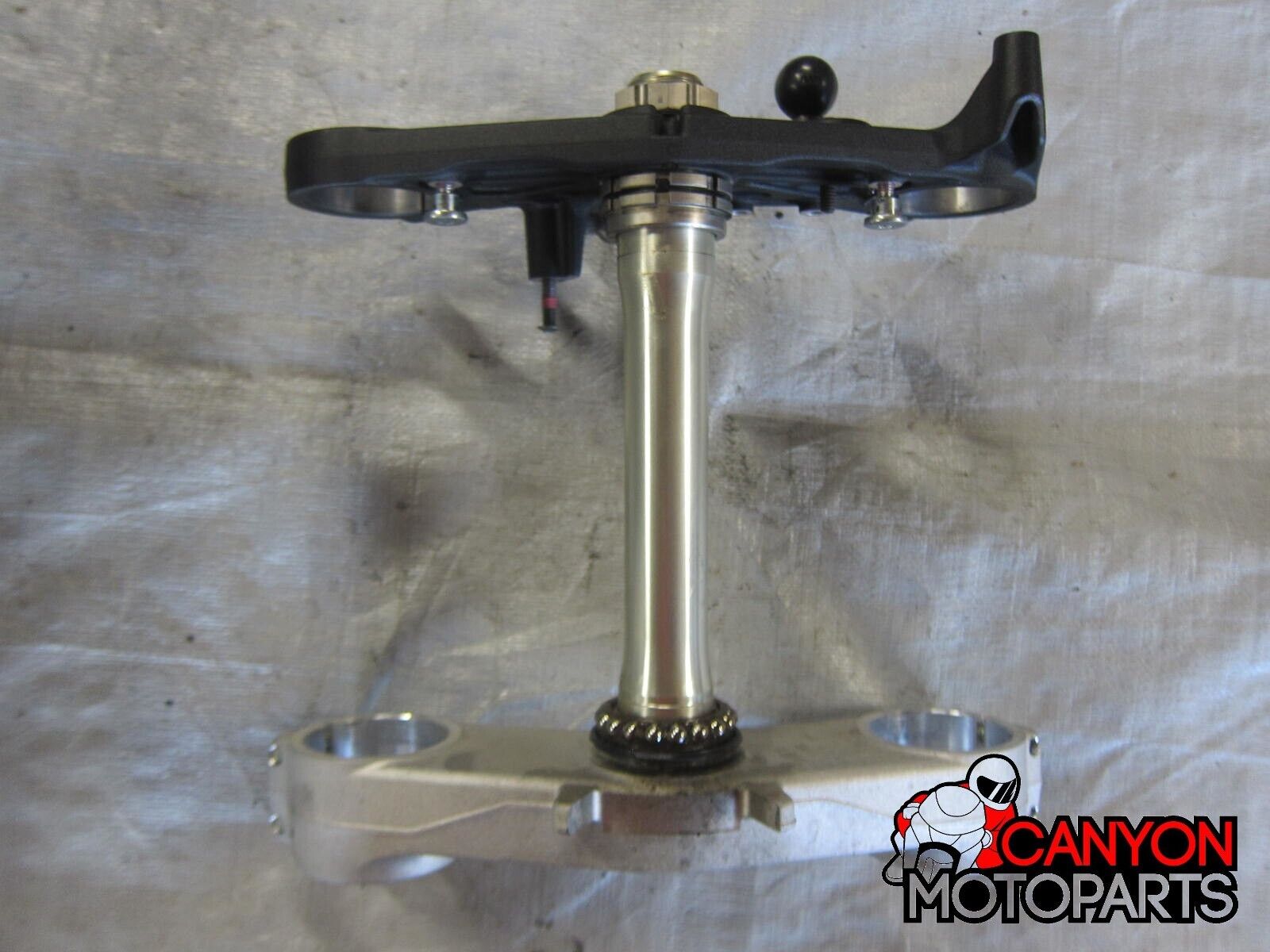 16 17 18 19 20 Kawasaki ZX10R ZX10 Upper Lower Triple Clamp Tree Steering Stem 16 17 18 19 20 Kawasaki ZX10R ZX10 Upper Lower Triple Clamp Tree Steering Stem