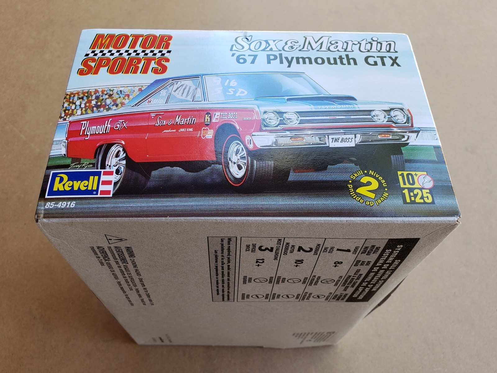 Revell SOX & MARTIN '67 PLYMOUTH GTX Model Kit #85-4916 2012 may be new-torn box