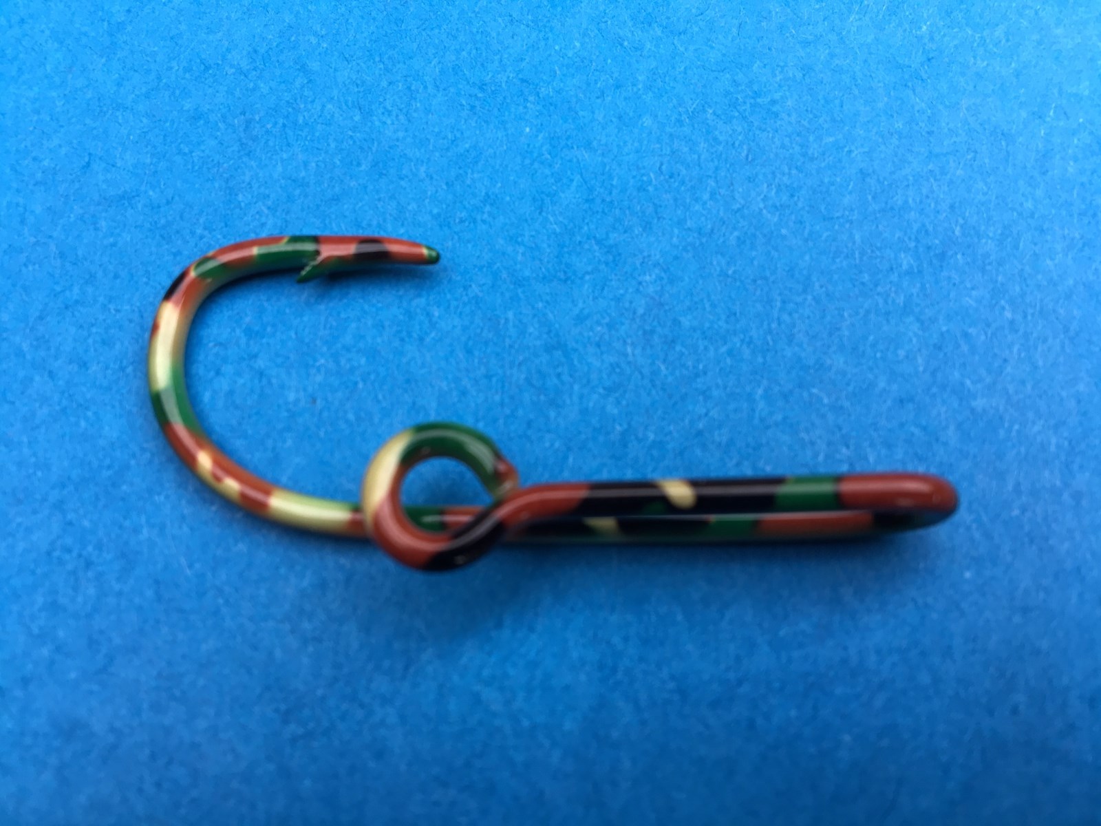 GOLD-PLATED + CAMO HOOKS EAGLE CLAW FISH HOOK HAT PIN MONEY CLIP - Set of TWO!