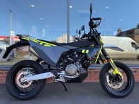 Husqvarna 701 SUPER MOTO