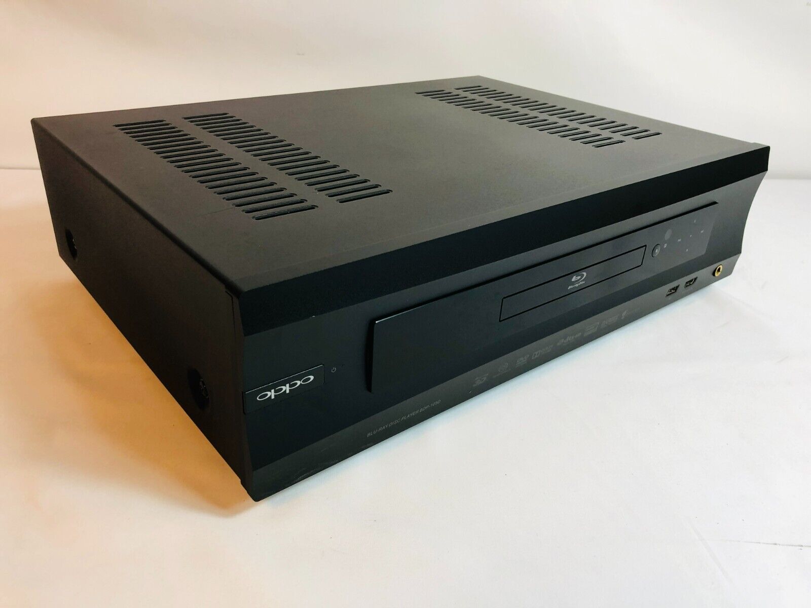 Oppo BDP-105D JP Multi Format Disc Blu Ray Player w/ Remote Oppo BDP-105D JP Multi Format Disc Blu Ray Player w/ Remote