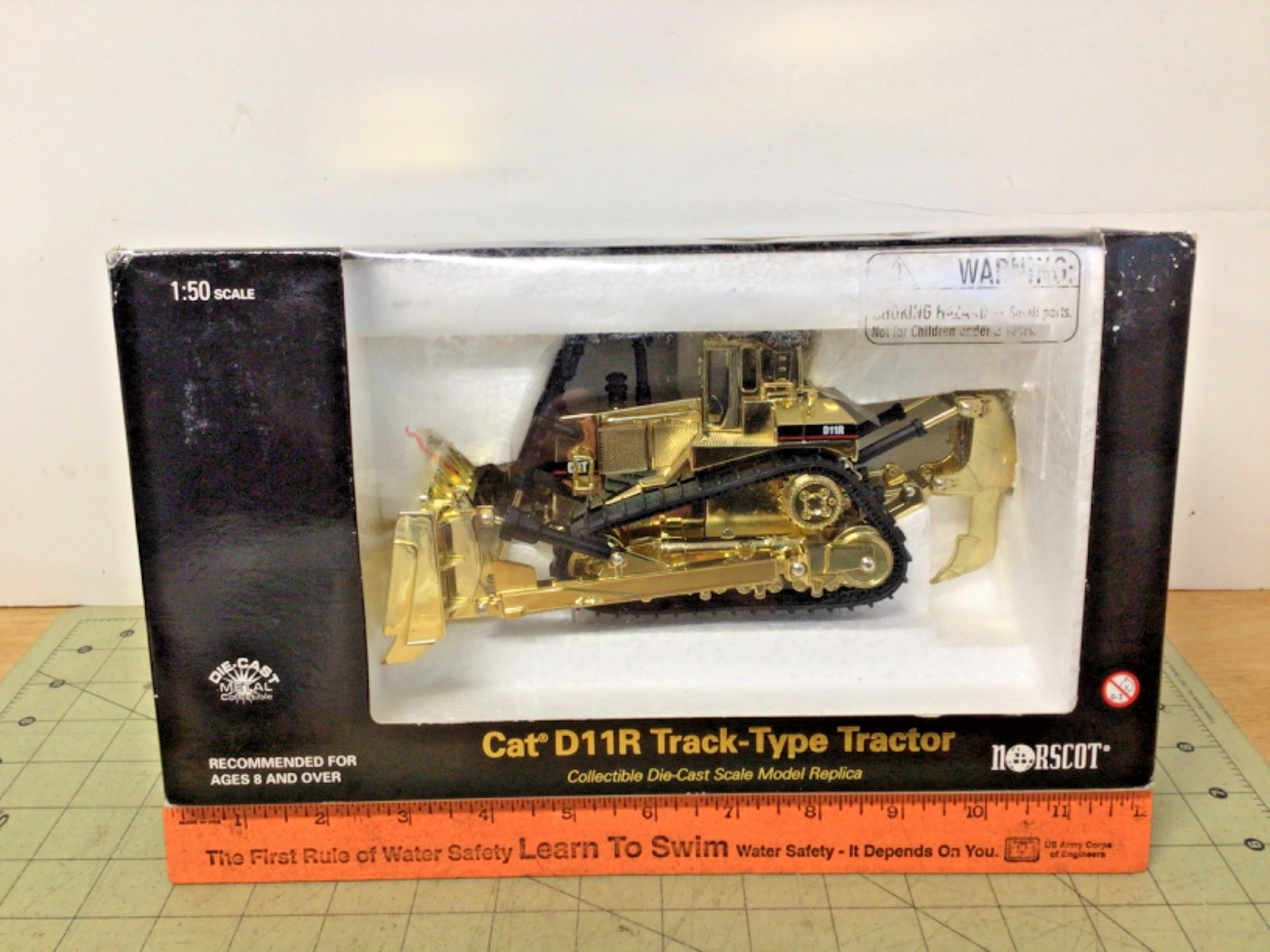 1:50 CAT D11R GOLD Track-Type Tractor Celebrating 75 Years by