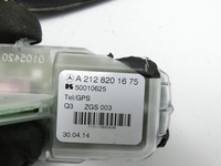 Mercedes CLA 250 C117 13-16 Antenne Dachantenne Mercedes CLA 250 C117 13-16 24.06.2014 A2128201675 50010625 gebraucht Vorschau 6