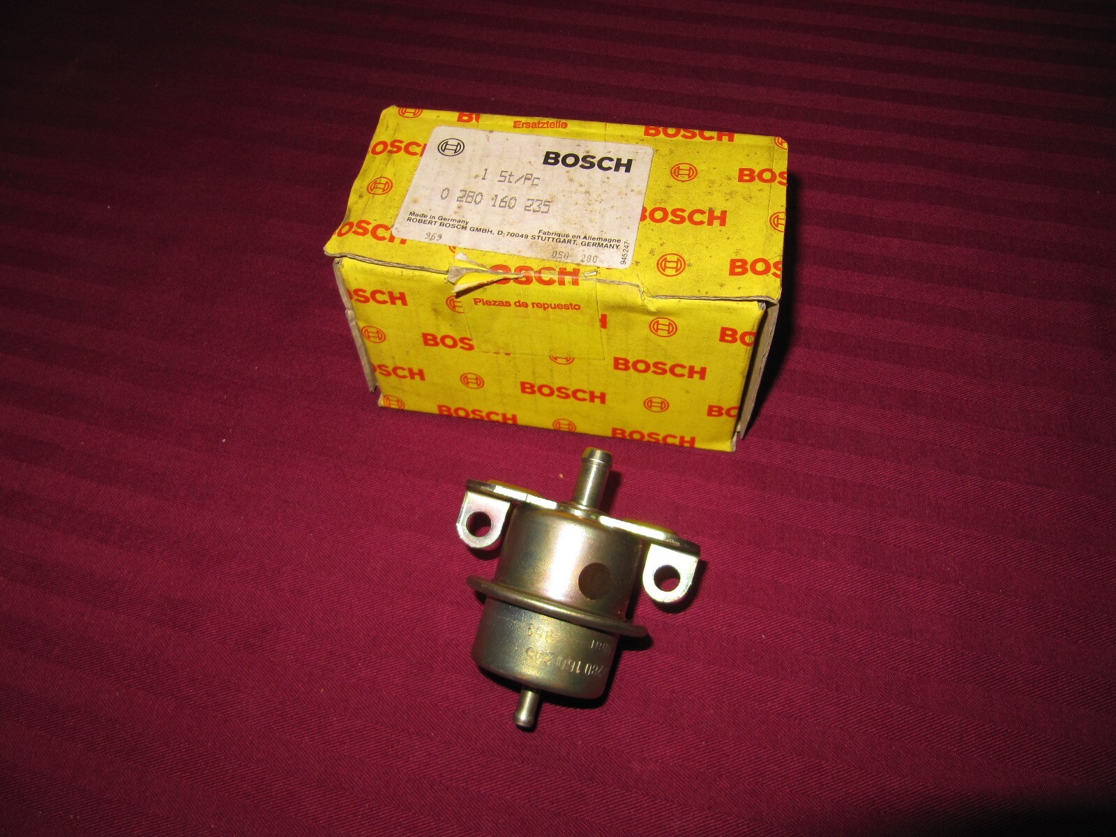 NOS Bosch Fuel Pressure Regulator 0 280 160 235 Alfa Peugeot