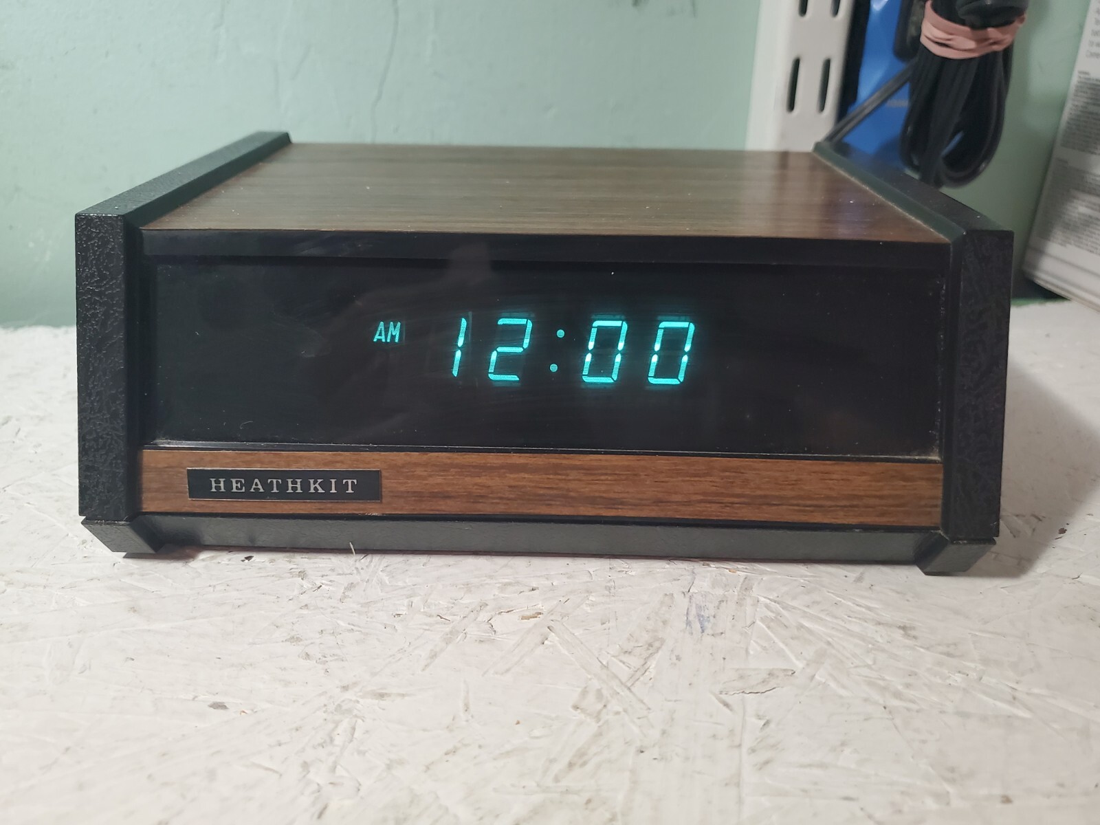 Vintage Heathkit GC-1107 Digital Fluorescent Display Alarm Vintage Heathkit GC-1107 Digital Fluorescent Display Alarm