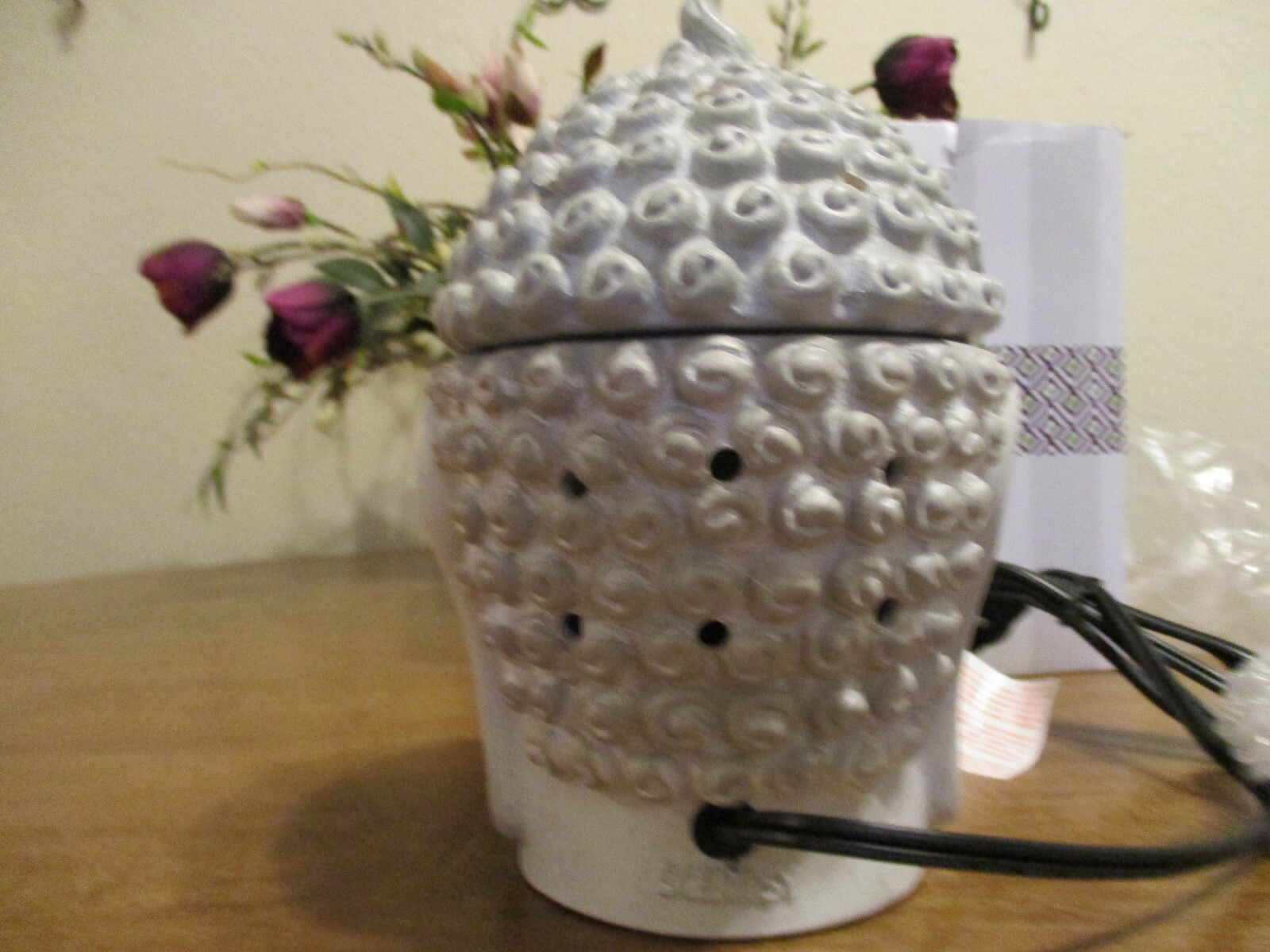 SCENTSY BALI WARMER NEW