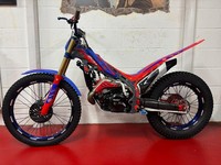 BETA EVO 300 FACTORY MINT! 1 MATURE CLUBMAN OWNER OFFERS PX PRE 65 TWIN SHOCK 