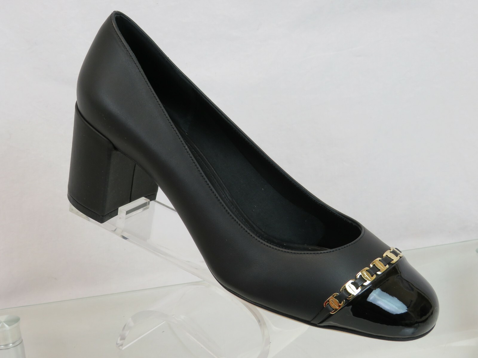 Pre-owned Ferragamo Avella Black Leather Gold Gancini Chain Patent Cap Toe Pumps 8.5 C