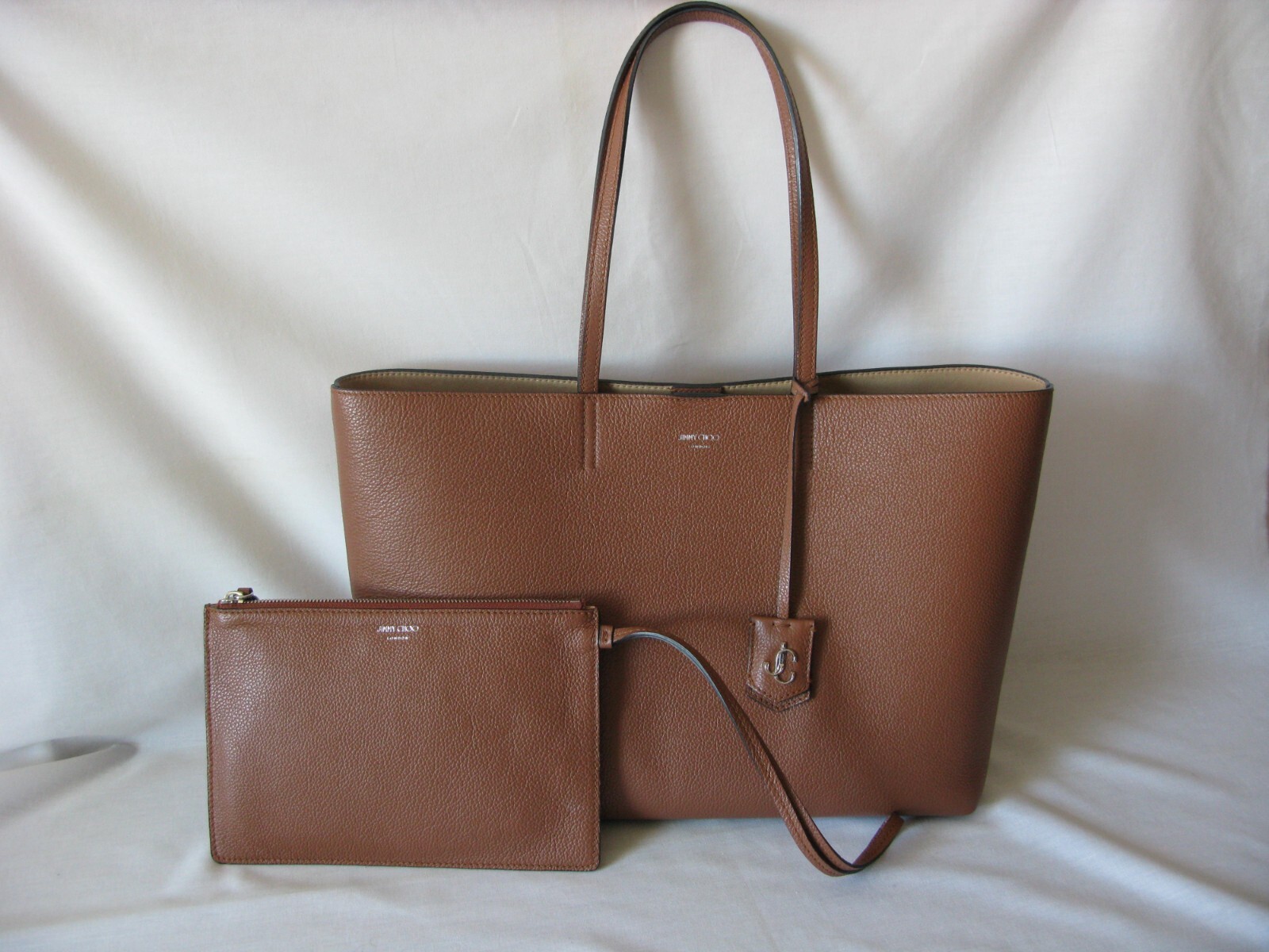 70%オフセールJIMMY CHOO JC TOTE LIGHT GRAINY CALF LEATHER NWT Jimmy Choo JC Tote Light Grainy Leather LAMB RETAIL