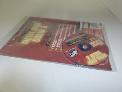 NEW METAL GEAR SOLID 2 STRATEGY GUIDE FOR PS2 PLAYSTATION 2 W/2 GAMESHARK CD'S