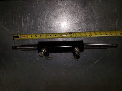 Tennant 4300 ATLV hydraulic Power steering cylinder 5